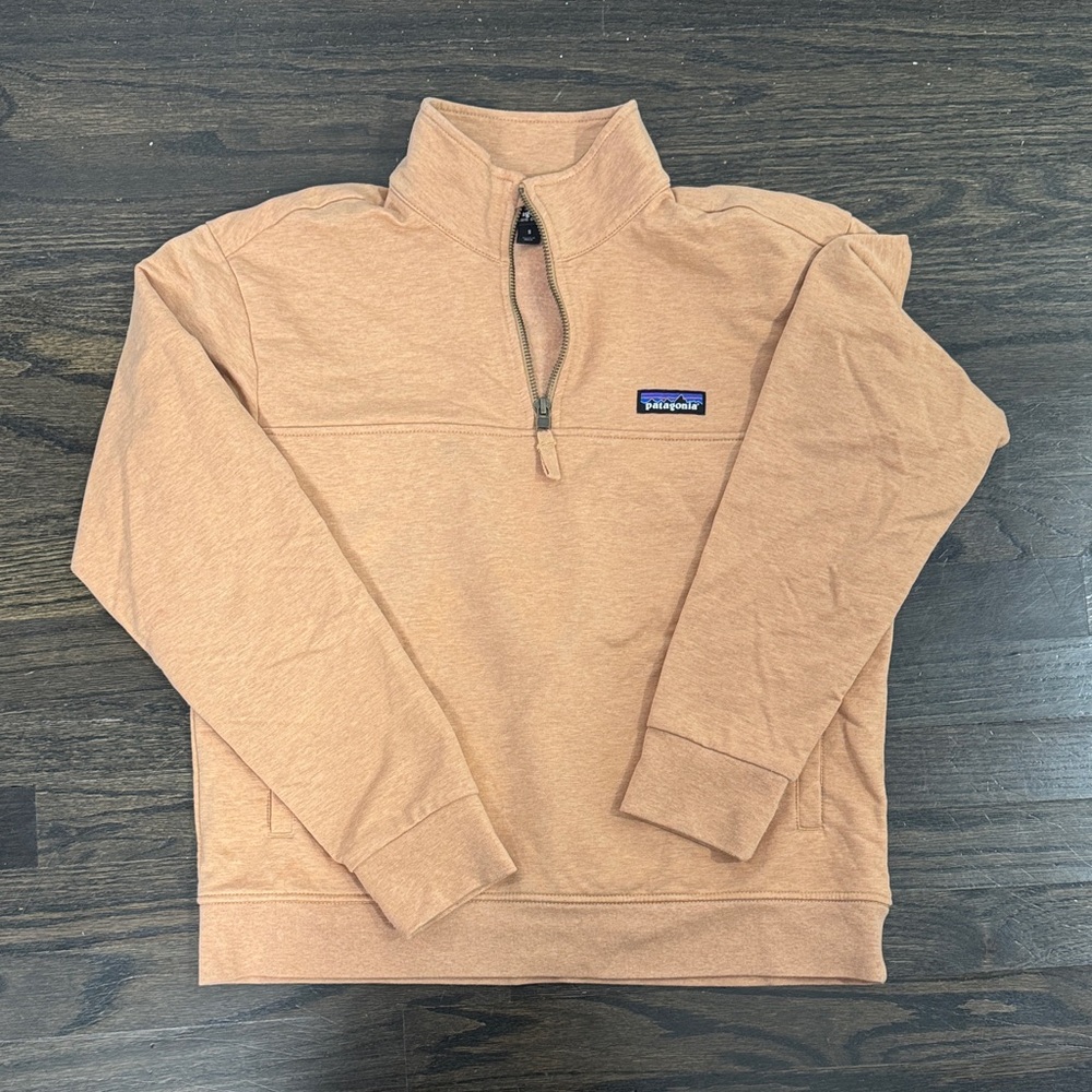 Patagonia Pull Over Quarter-Zip Sweater. Size small. Never worn.